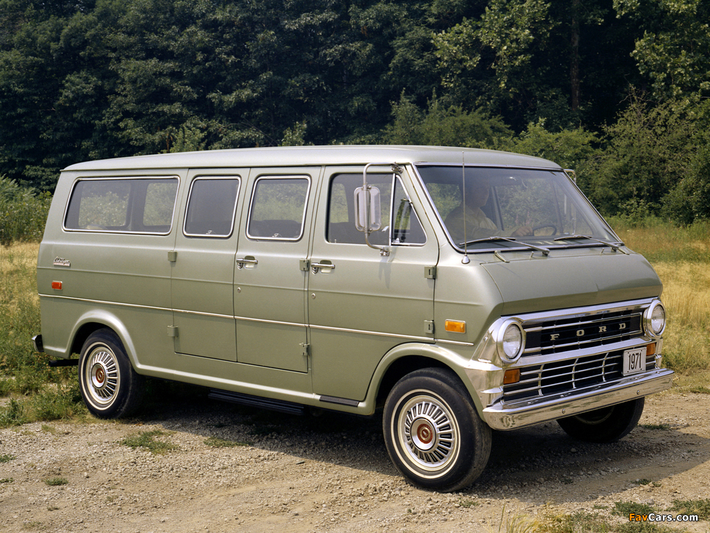 Ford Econoline Club Wagon 1971 pictures (1024 x 768)