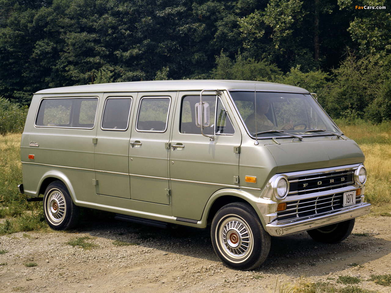 Ford Econoline Club Wagon 1971 pictures (1280 x 960)