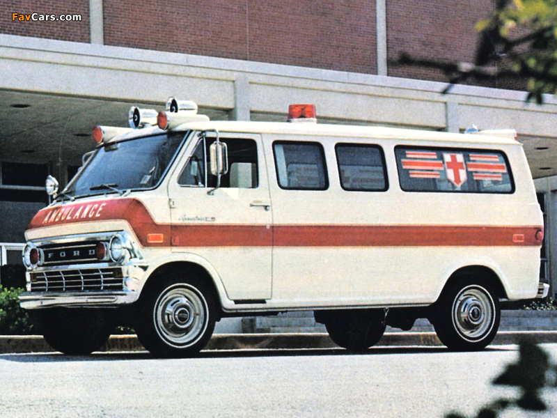 Collins Crusader Type II Van Ambulance 1971 wallpapers (800 x 600)