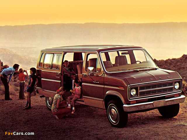 Ford Econoline Chateau Club Wagon 1976 pictures (640 x 480)