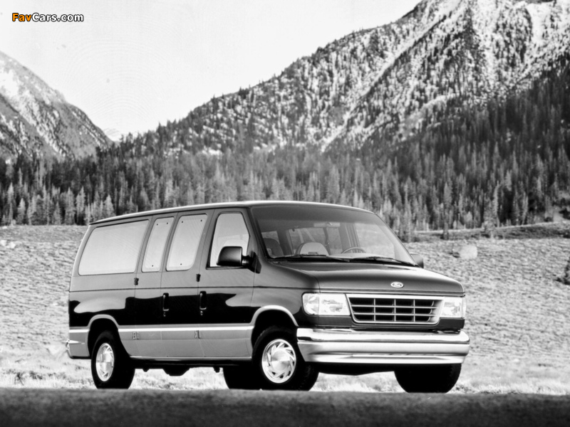Ford Econoline Club Wagon 1995–97 images (800 x 600)