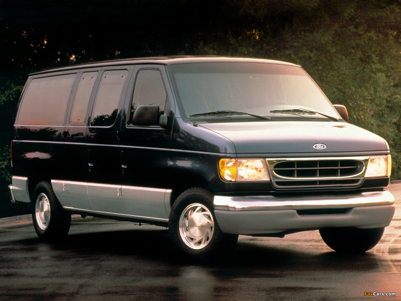 Ford Econoline Club Wagon 1995–97 photos (1280 x 960)