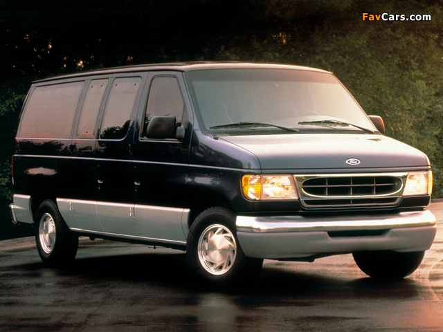 Ford Econoline Club Wagon 1995–97 photos (640 x 480)