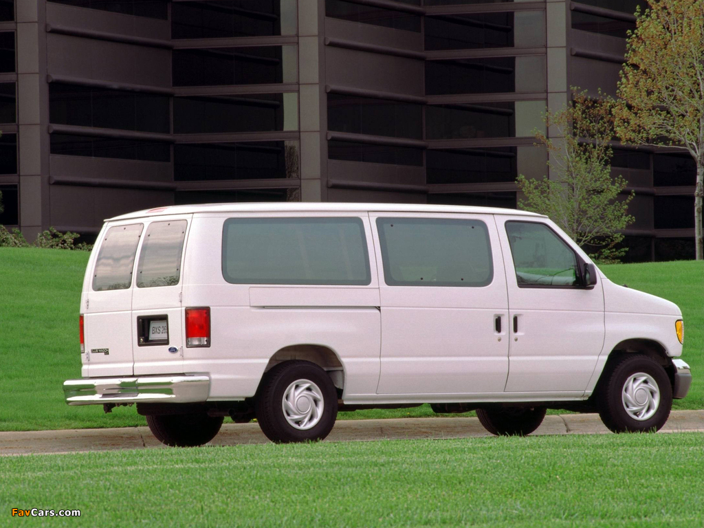 Ford Econoline E-150 1999–2002 images (1024 x 768)