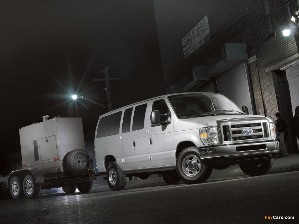 Ford E-350 XLT 50th Anniversary 2011 images (1024 x 768)