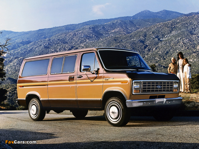 Images of Ford Econoline Club Wagon 1983 (640 x 480)