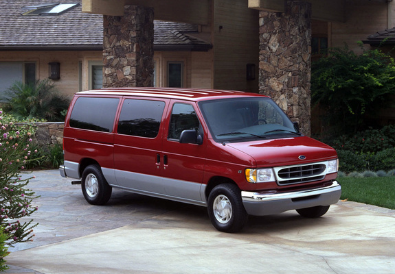 Photos of Ford Econoline E-150 1999–2002