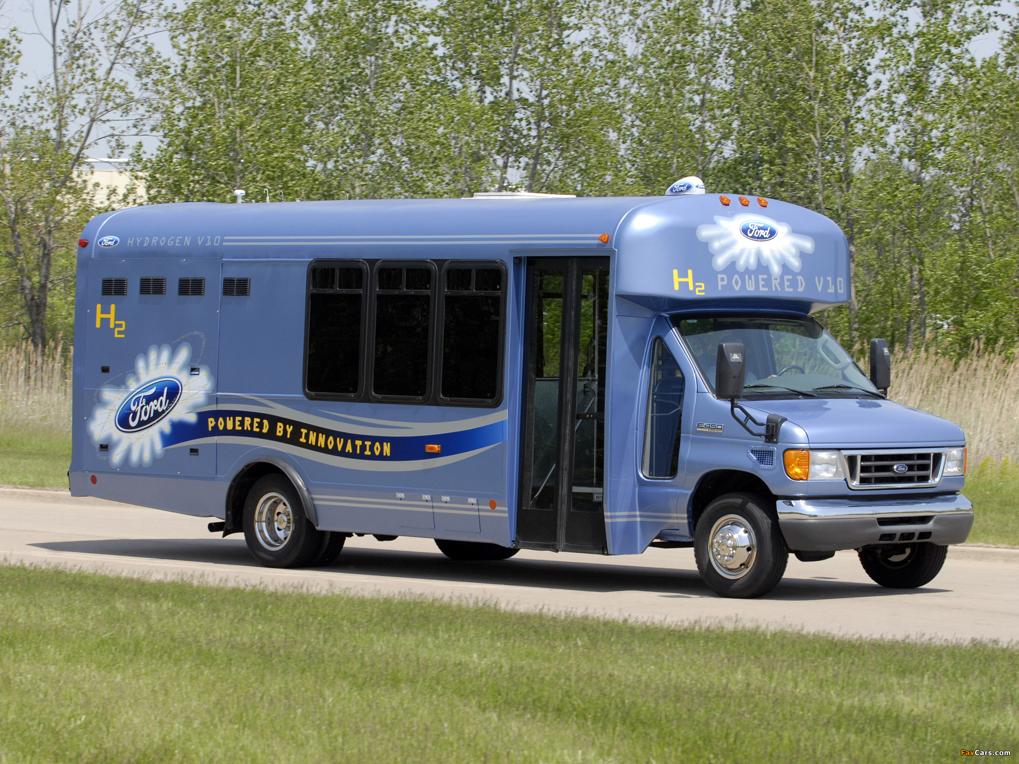 Pictures of Ford E-450 H2 ICE Shuttle Bus 1997 (2048 x 1536)