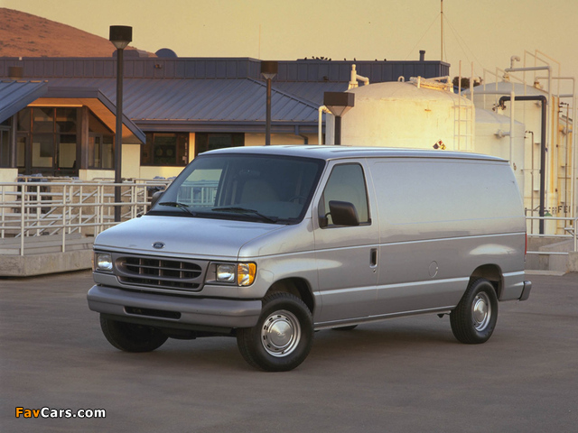 Pictures of Ford Econoline E-150 1999–2002 (640 x 480)
