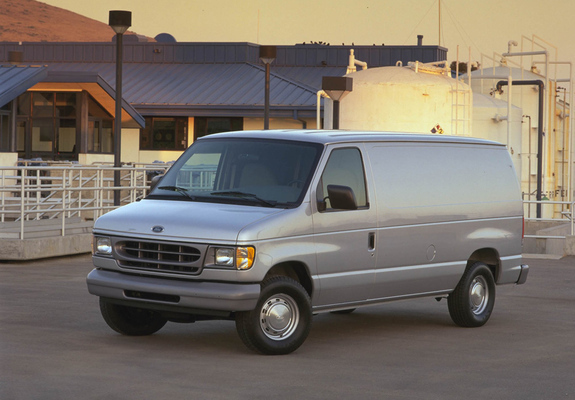 Pictures of Ford Econoline E-150 1999–2002