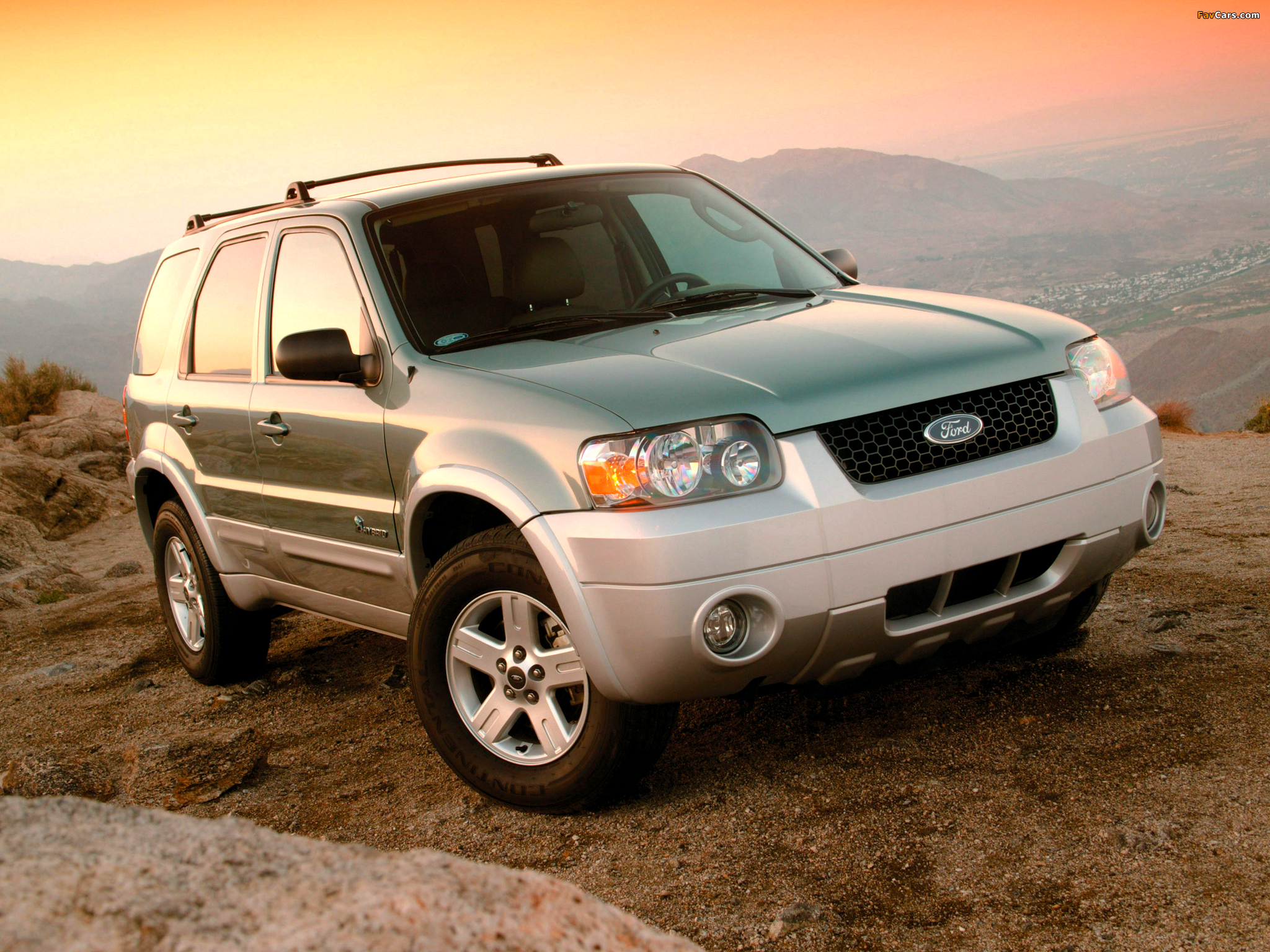 Photos of Ford Escape Hybrid 2004–07 (2048 x 1536)