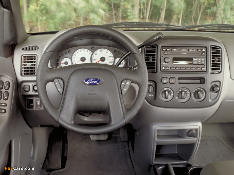 Ford Escape 2000–04 wallpapers (800 x 600)