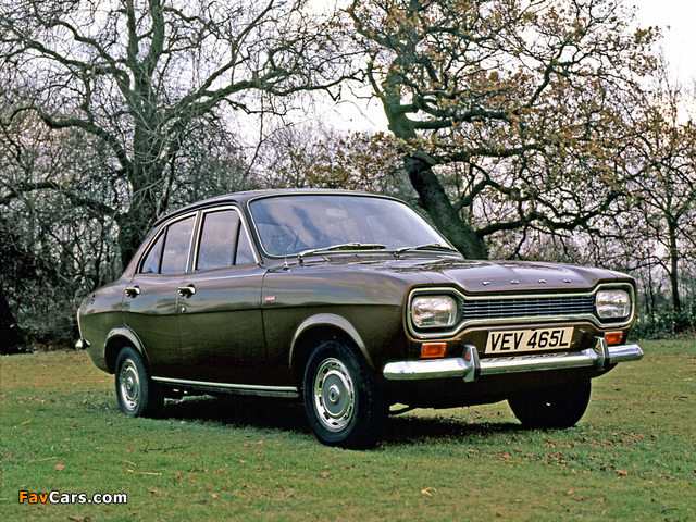 Ford Escort 1300 GT Saloon 1968–73 images (640 x 480)