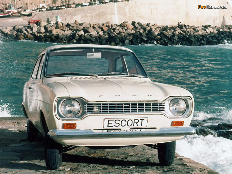 Ford Escort Coupe 1968–74 images (800 x 600)