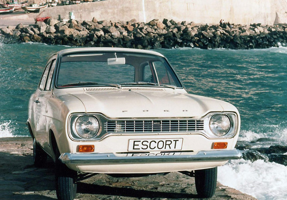 Ford Escort Coupe 1968–74 images