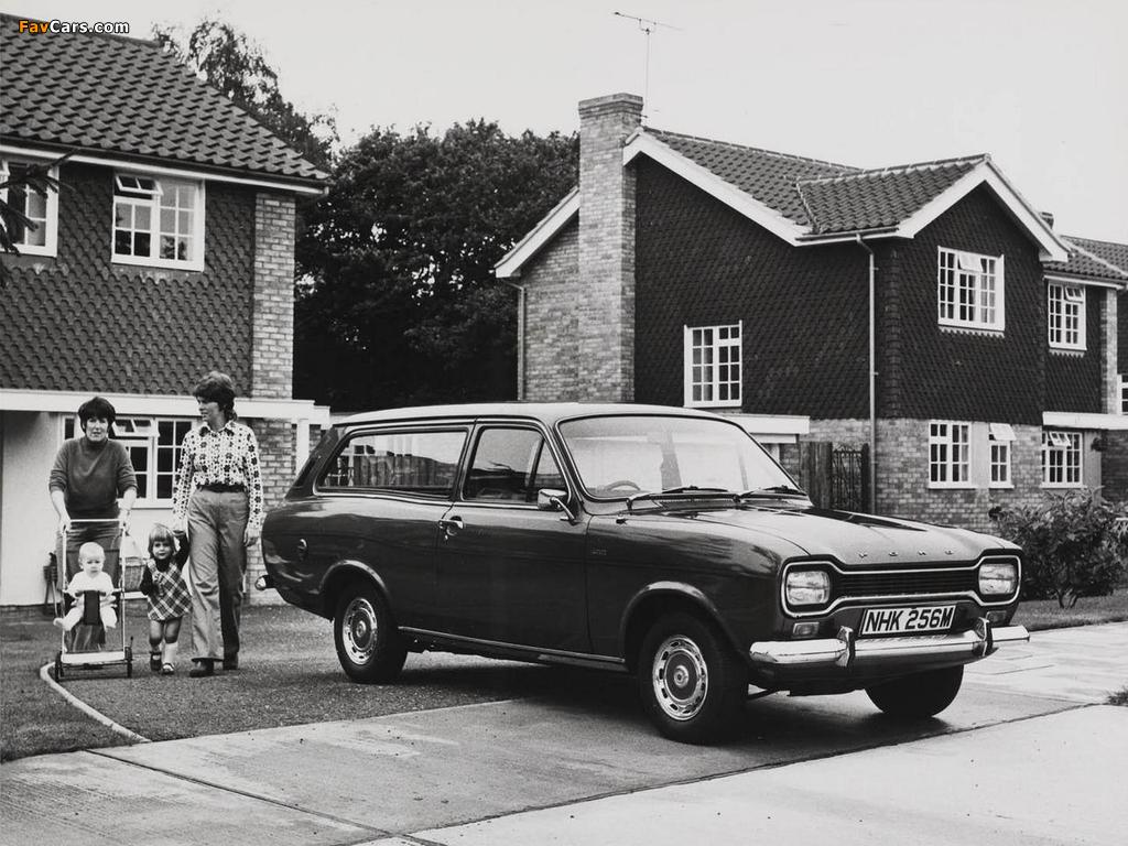 Ford Escort Estate UK-spec 1968–74 photos (1024 x 768)