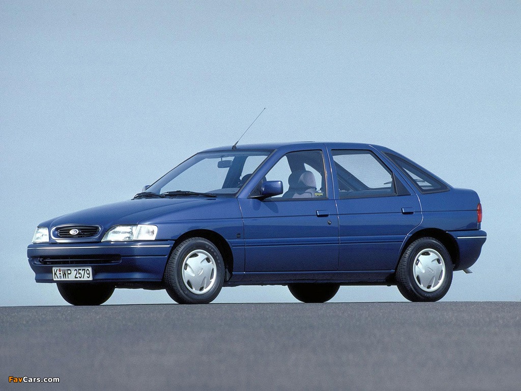 Ford Escort 5-door Hatchback 1992–94 pictures (1024 x 768)