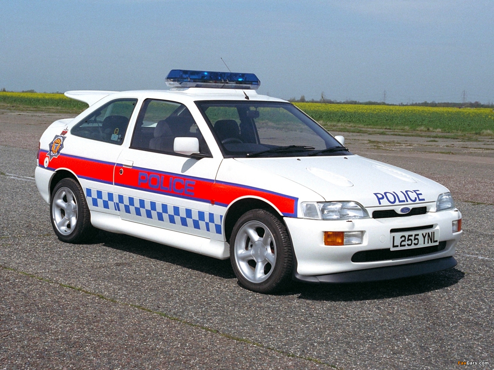 Ford Escort RS Cosworth Police 1992–93 wallpapers (1600 x 1200)