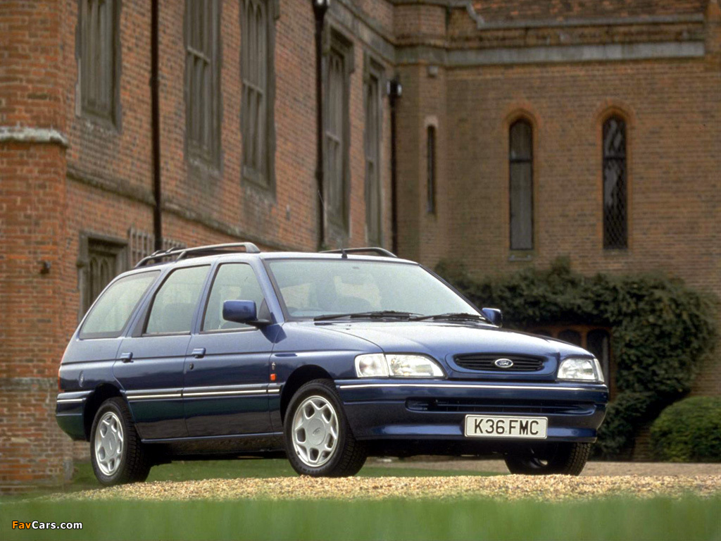 Ford Escort Ghia Estate UK-spec (Vb) 1993–95 pictures (1024 x 768)