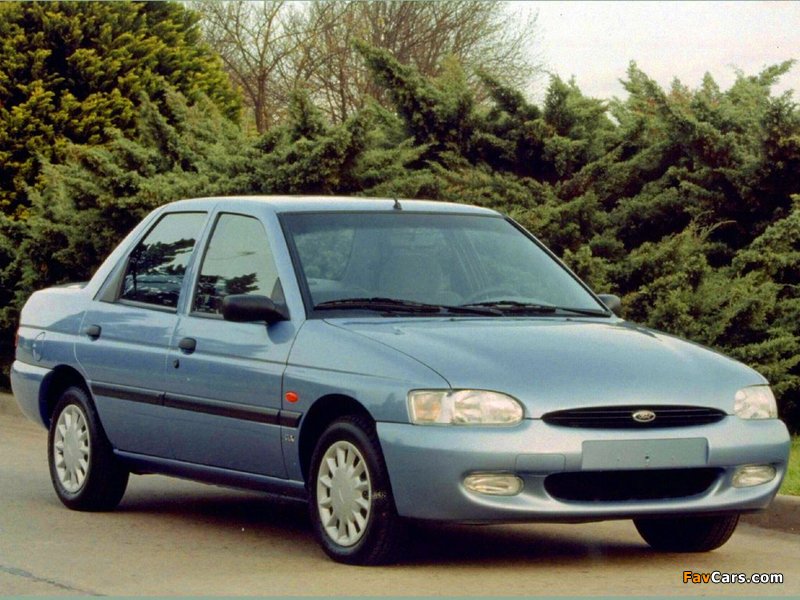 Ford Escort CLX Saloon 1995–98 photos (800 x 600)