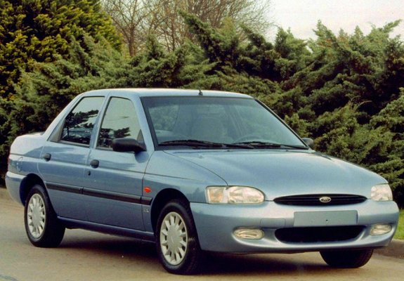 Ford Escort CLX Saloon 1995–98 photos