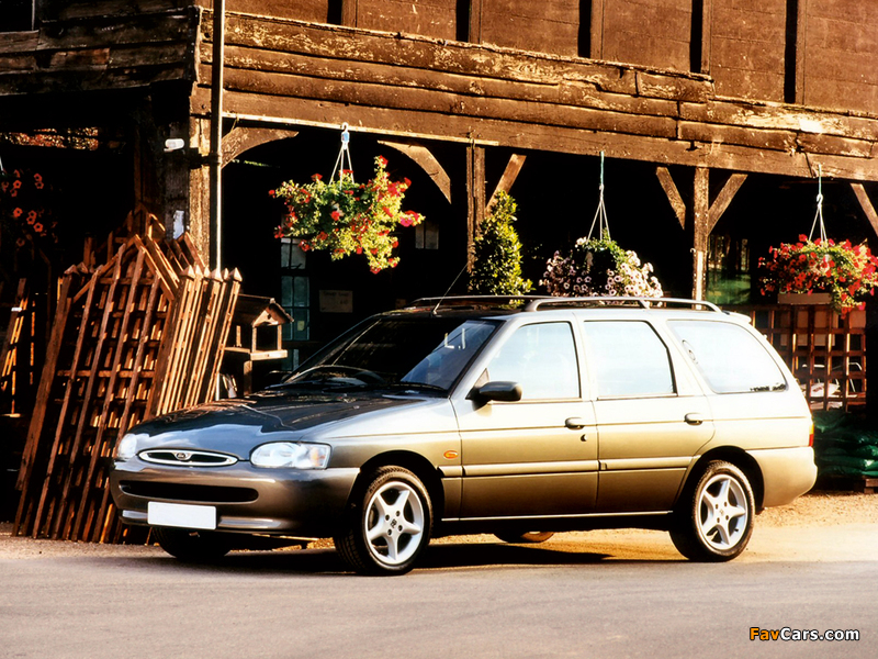 Ford Escort Ghia Estate UK-spec 1995–98 pictures (800 x 600)