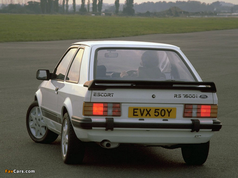Images of Ford Escort RS1600i 1981–85 (800 x 600)