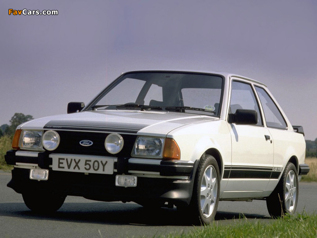 Photos of Ford Escort RS1600i 1981–85 (640 x 480)