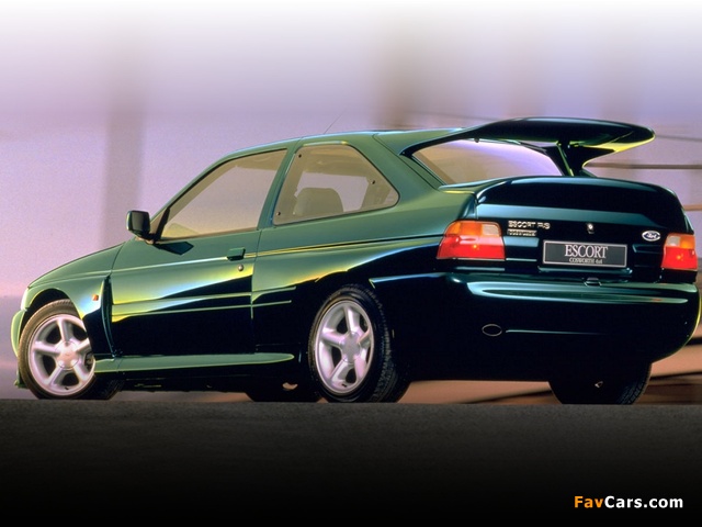 Pictures of Ford Escort RS Cosworth 1992–93 (640 x 480)