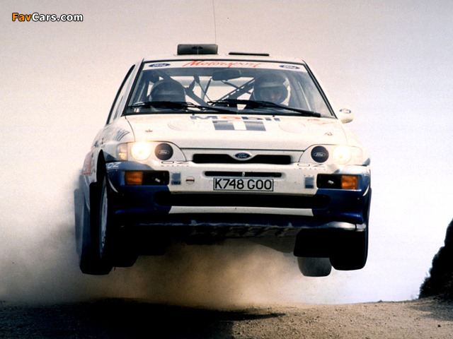 Pictures of Ford Escort RS Cosworth Rally Car (Vb) (640 x 480)