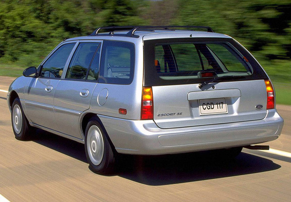 Ford Escort Wagon 1997–99 photos