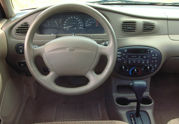 Images of Ford Escort 1997–2002