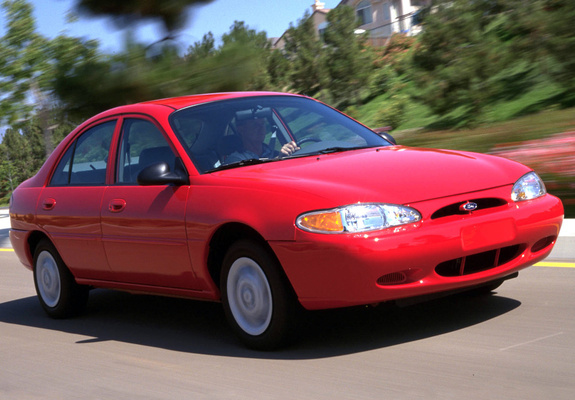 Images of Ford Escort 1997–2002