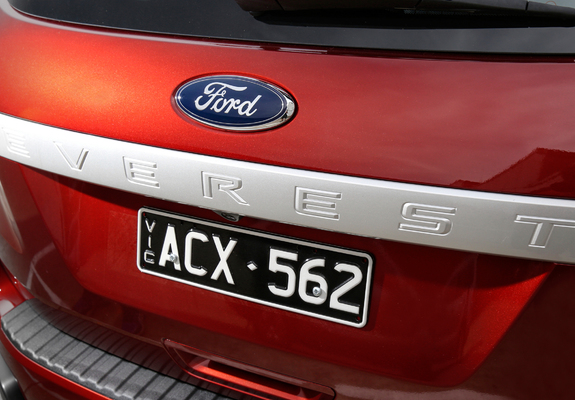 Images of Ford Everest Ambiete AU-spec 2015