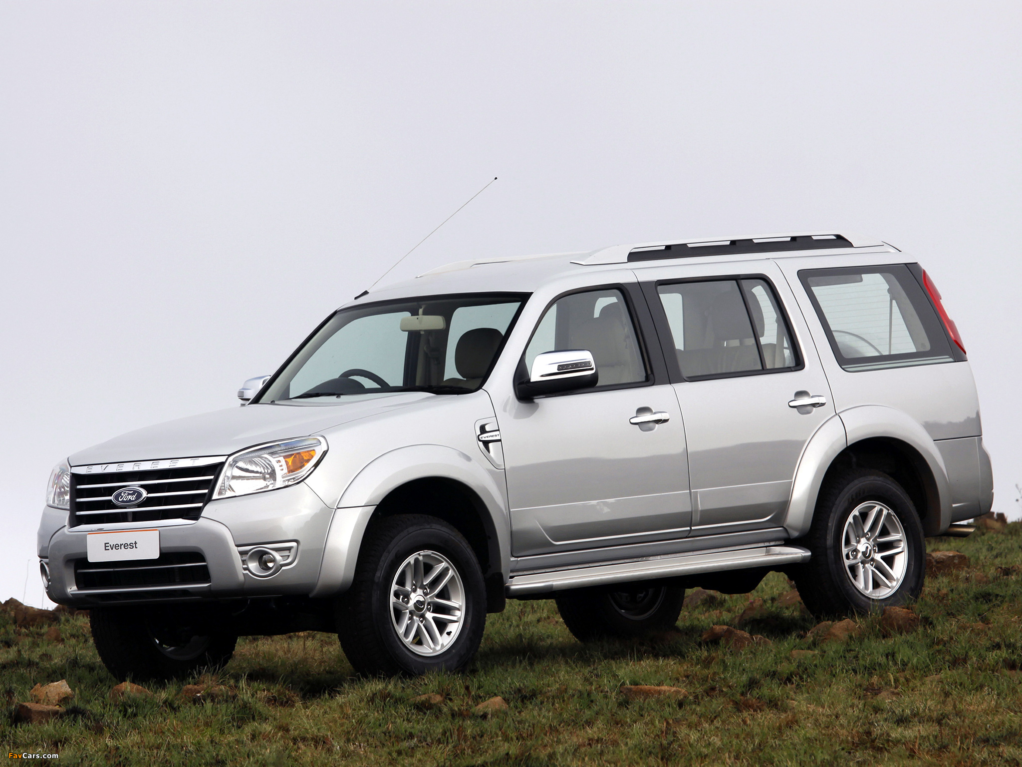 Photos of Ford Everest 2009 (2048 x 1536)