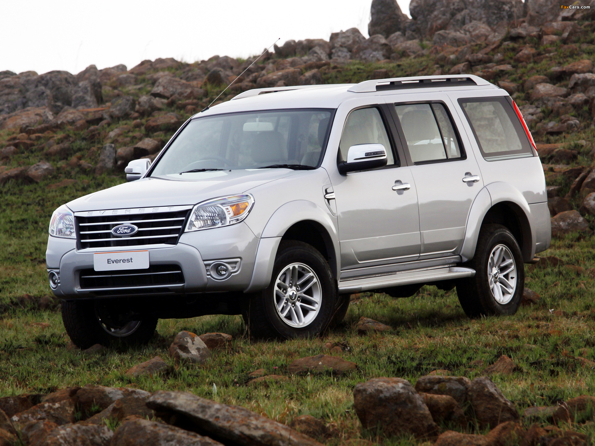 Photos of Ford Everest 2009 (2048 x 1536)