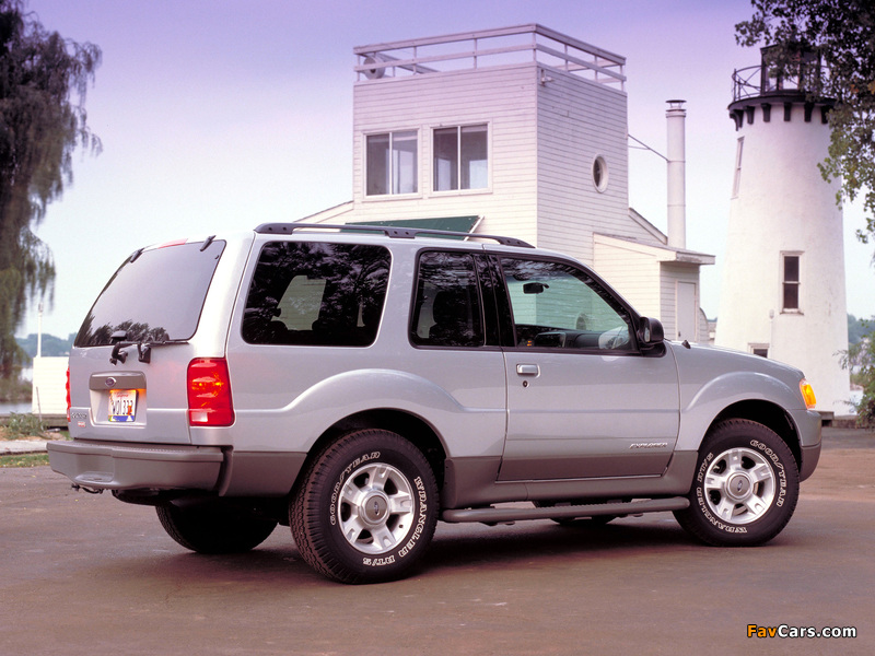 Ford Explorer Sport 2001–03 photos (800 x 600)