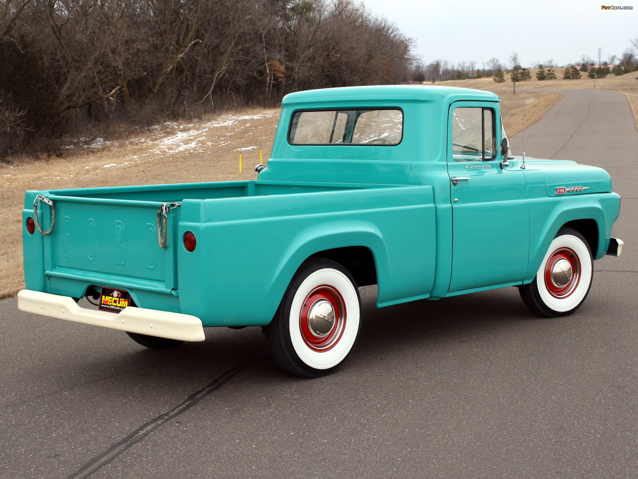 Pictures of Ford F-100 Custom Cab Styleside Pickup 1960 (2048 x 1536)
