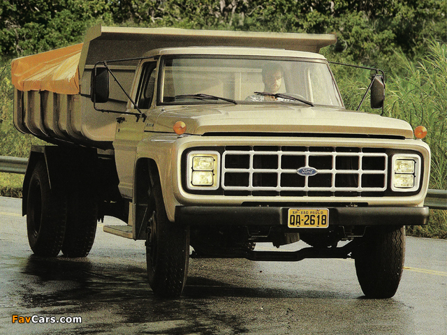 Ford F-11000 1986 photos (640 x 480)