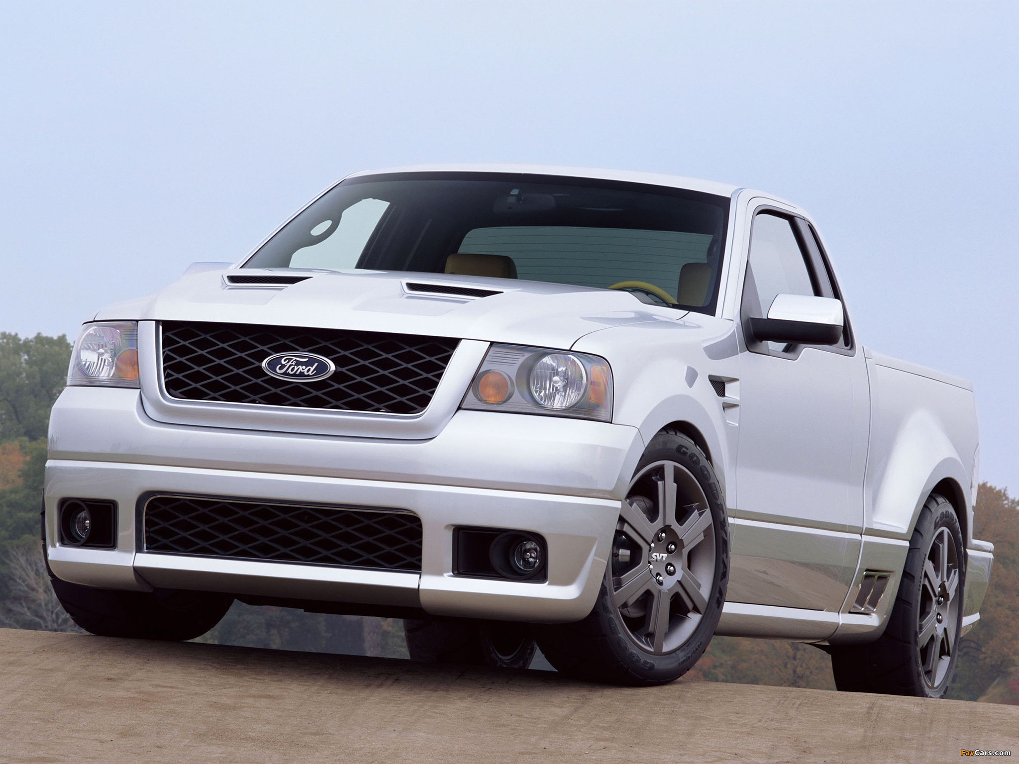 Ford SVT F-150 Lightning Concept 2003 pictures (2048 x 1536)