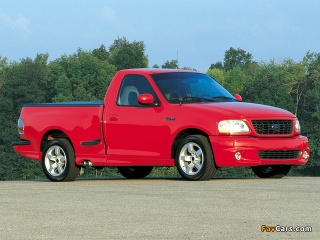 Pictures of Ford SVT F-150 Lightning 1999–2003 (640 x 480)