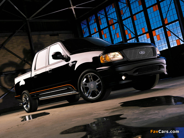 Pictures of Ford F-150 Harley-Davidson SuperCrew 2001 (640 x 480)