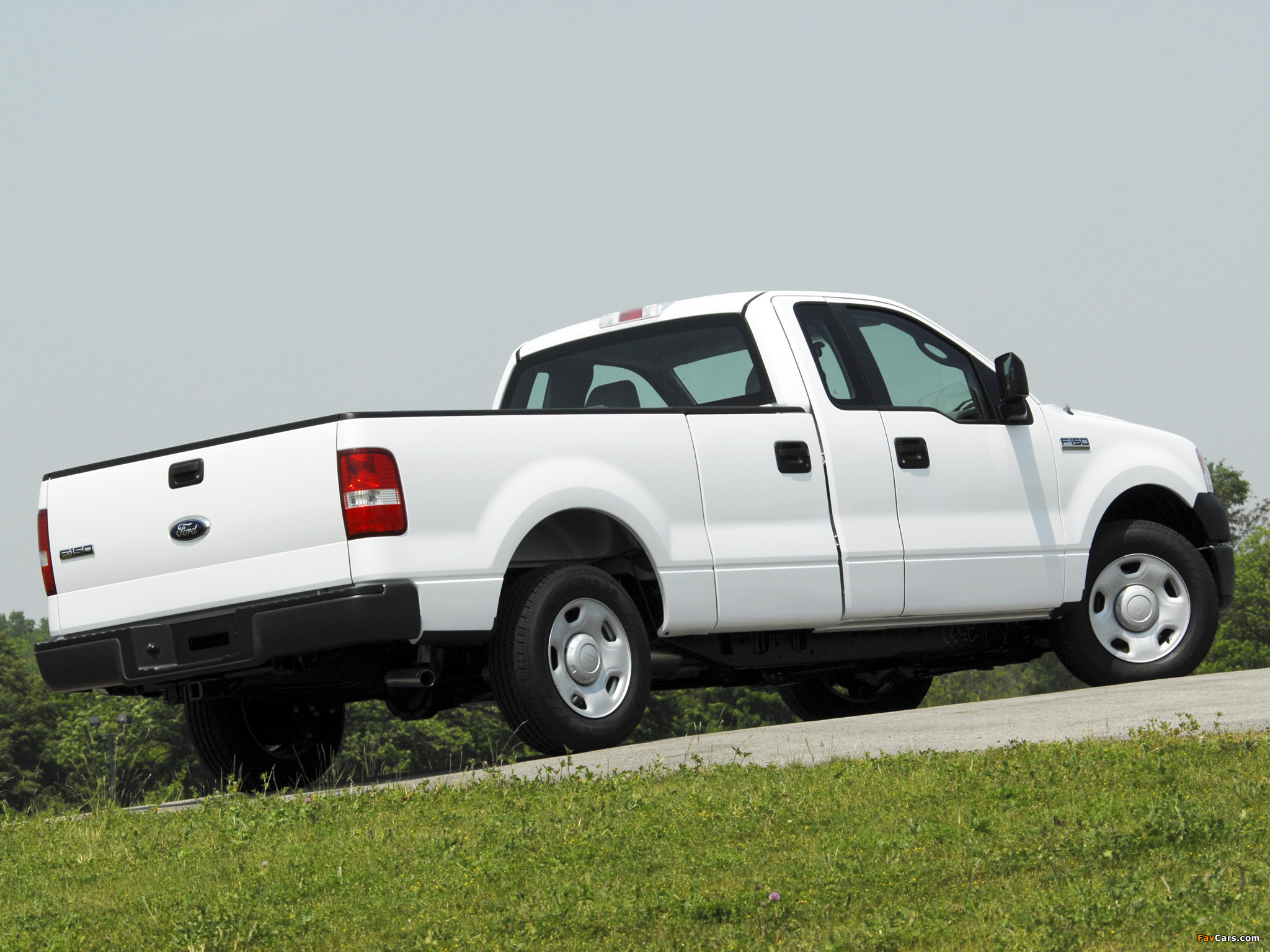 Ford F-150 XL 2004–08 wallpapers (2048 x 1536)