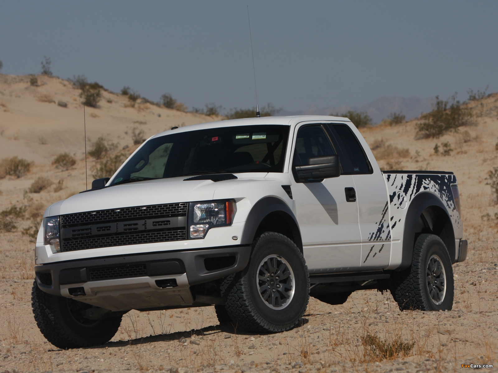 Ford F-150 SVT Raptor SuperCab 2009–12 wallpapers (1600 x 1200)