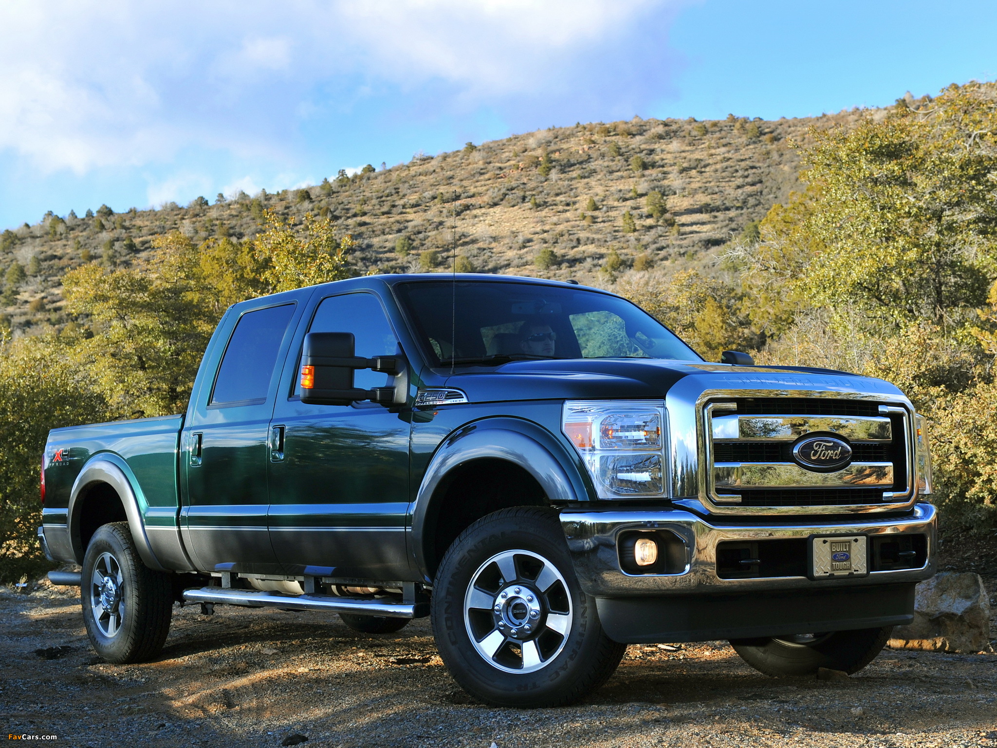 Pictures of Ford F-250 Super Duty FX4 Crew Cab 2010 (2048 x 1536)