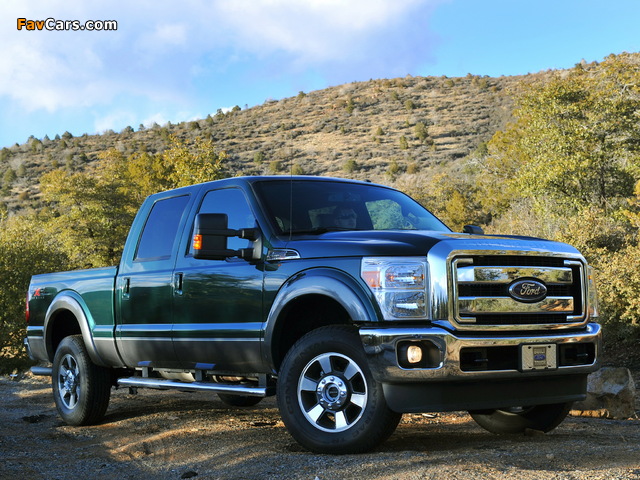 Pictures of Ford F-250 Super Duty FX4 Crew Cab 2010 (640 x 480)