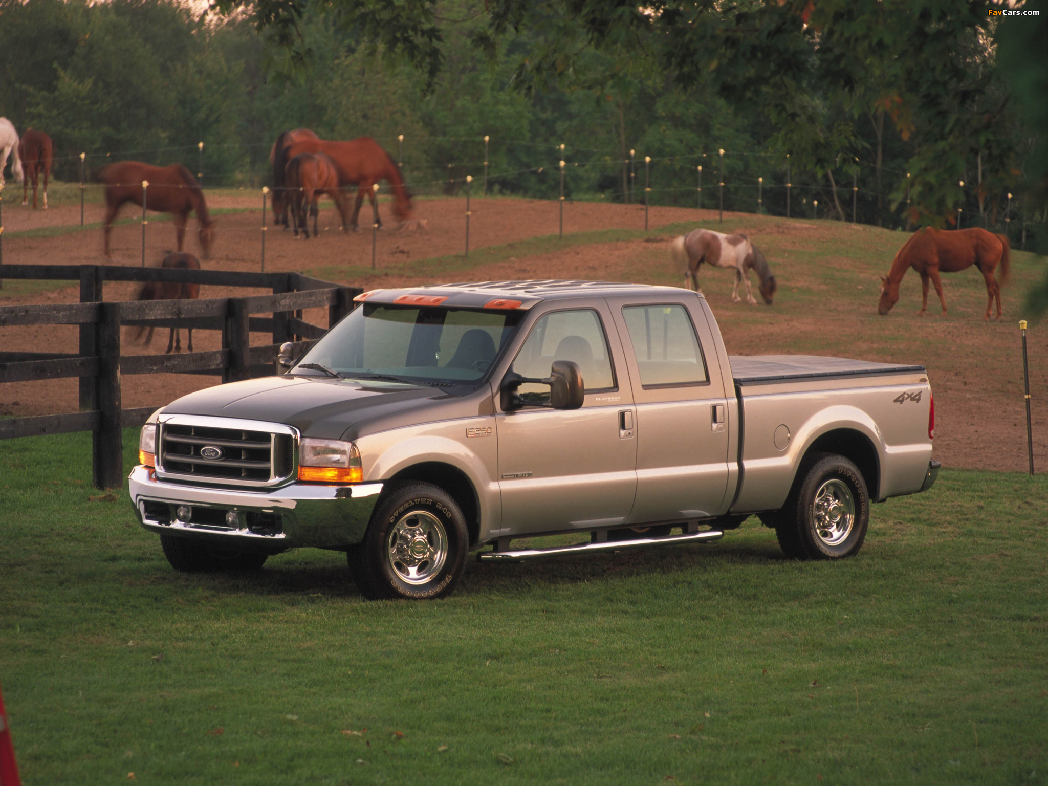 Ford F-250 Super Duty Platinum Edition 2001 wallpapers (2048 x 1536)