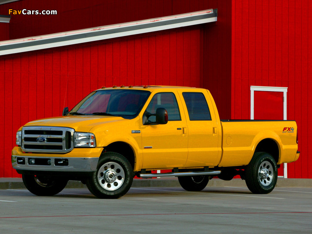 Images of Ford F-350 Super Duty Crew Cab 2005–07 (640 x 480)