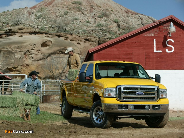 Images of Ford F-350 Super Duty Crew Cab 2005–07 (640 x 480)