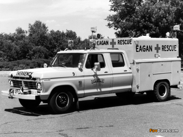 Pictures of Ford F-350 Crew Cab Rescue Truck 1974 (640 x 480)